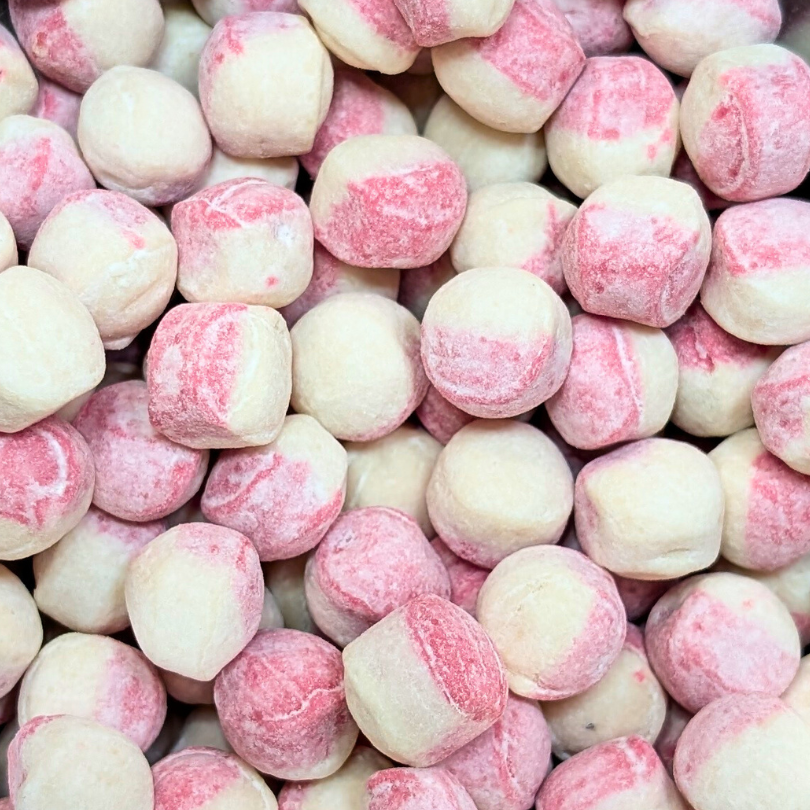 Strawberries and Cream Bon Bons (100g)